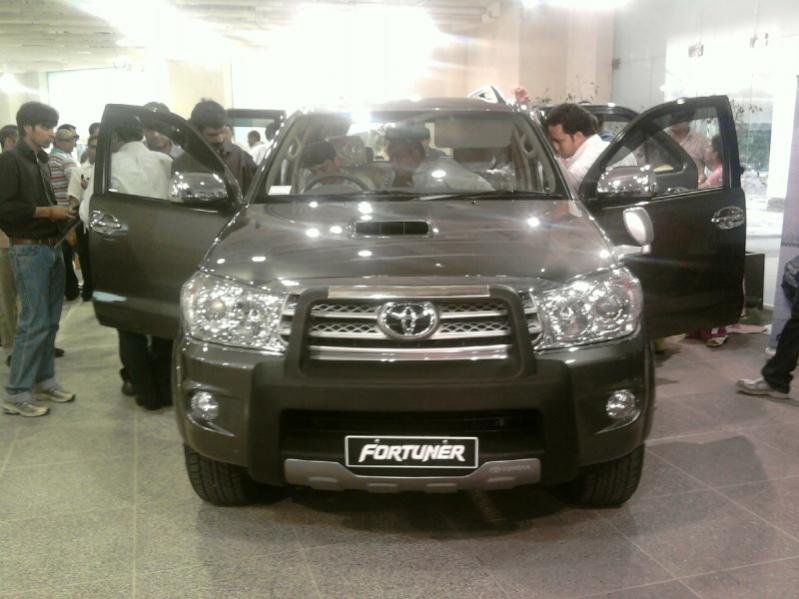 Toyota_Fortuner_India-1.jpg