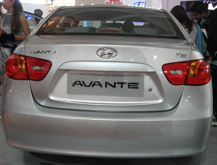 hyundai-avante.jpg