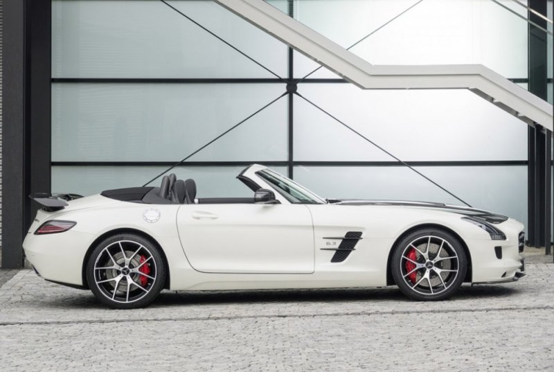 2015-mercedes-benz-sls-amg-gt_100446078_l.jpg