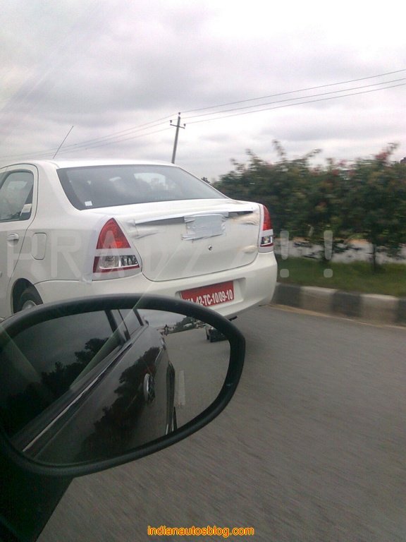 Toyota-Etios-spied-6.jpg