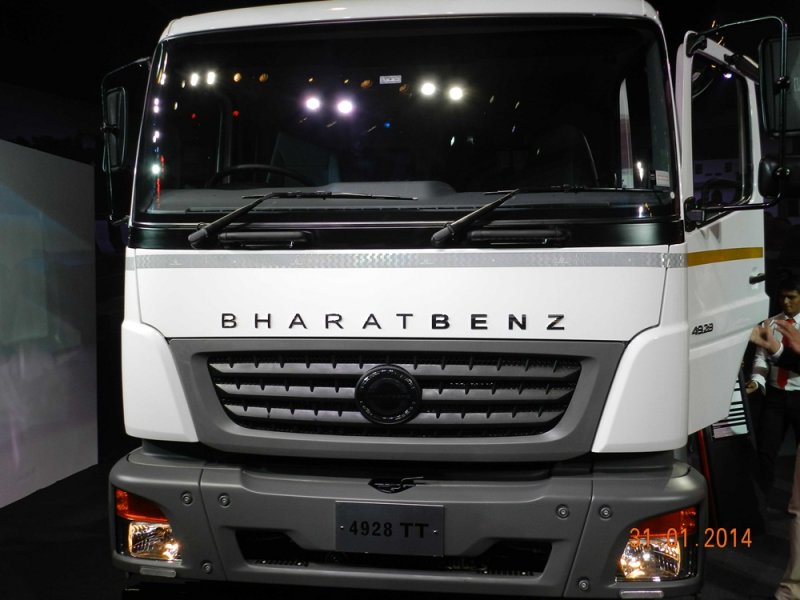 BharatBenz-New-Truck-23.jpg