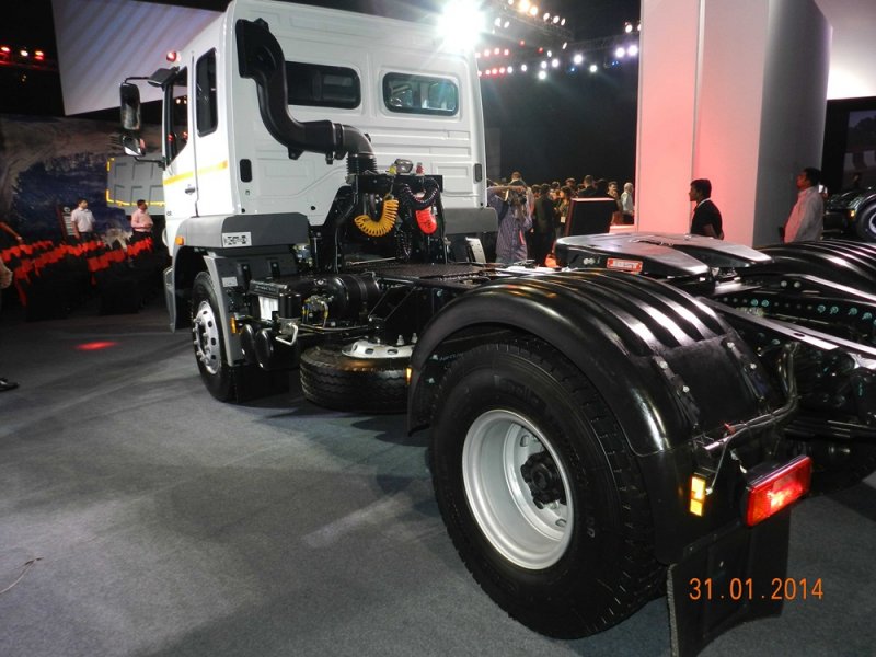 BharatBenz-New-Truck-38.jpg