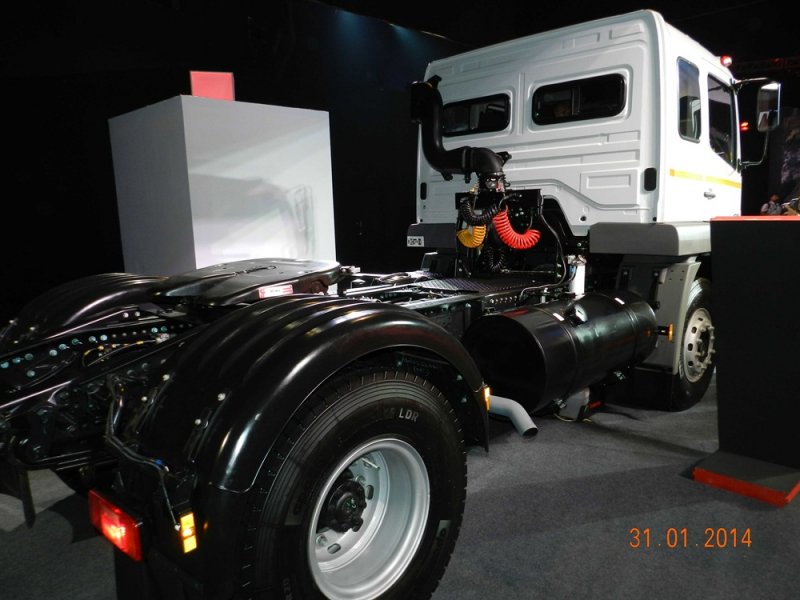 BharatBenz-New-Truck-40.jpg