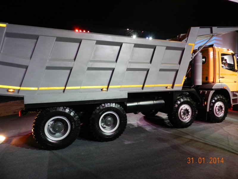 BharatBenz-New-Truck-49.jpg