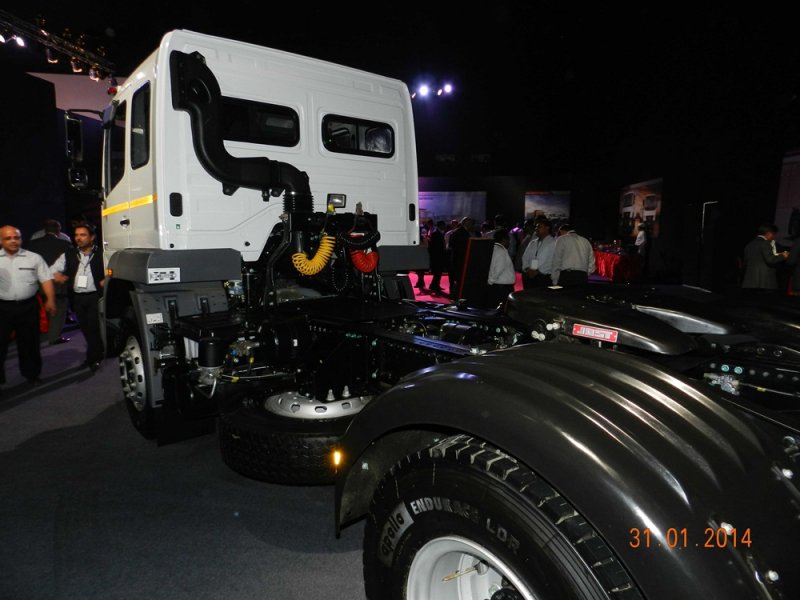 BharatBenz-New-Truck-57.jpg