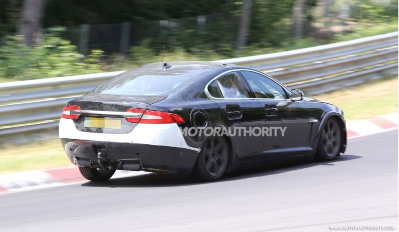 2016-jaguar-xs-test-mule-spy-shots_100433888_l.jpg