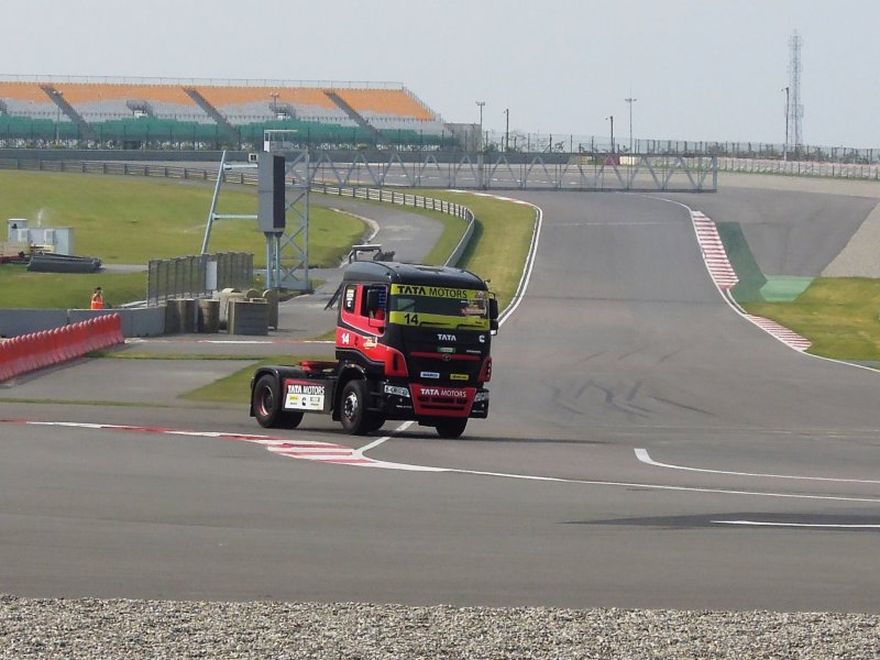 Tata-Truck-Race-5 (1).jpg