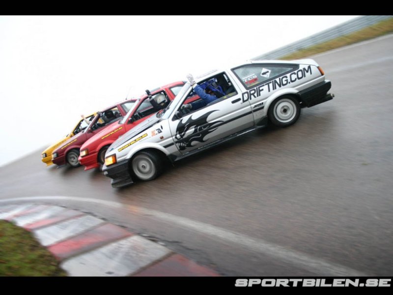 ae86drifters1024.jpg