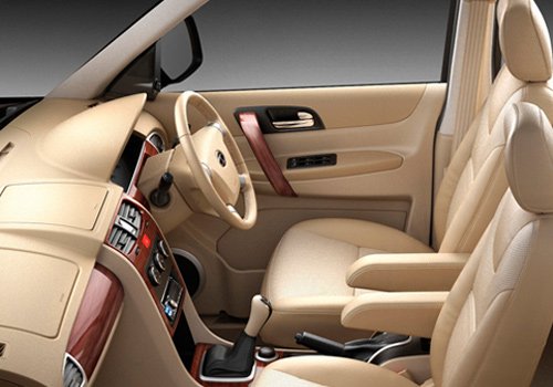 tata-safari-storme-front-seats-051.jpg