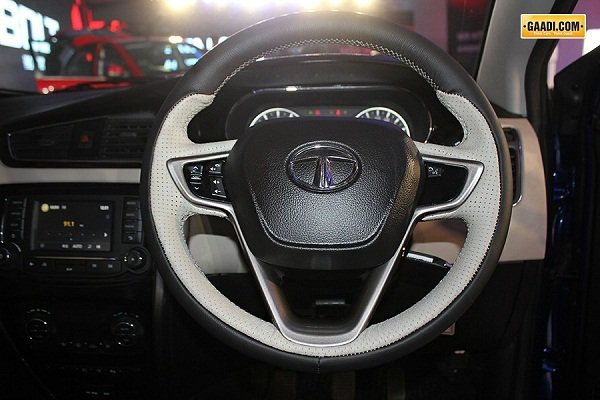 Tata-Zest-steering-wheel.jpg