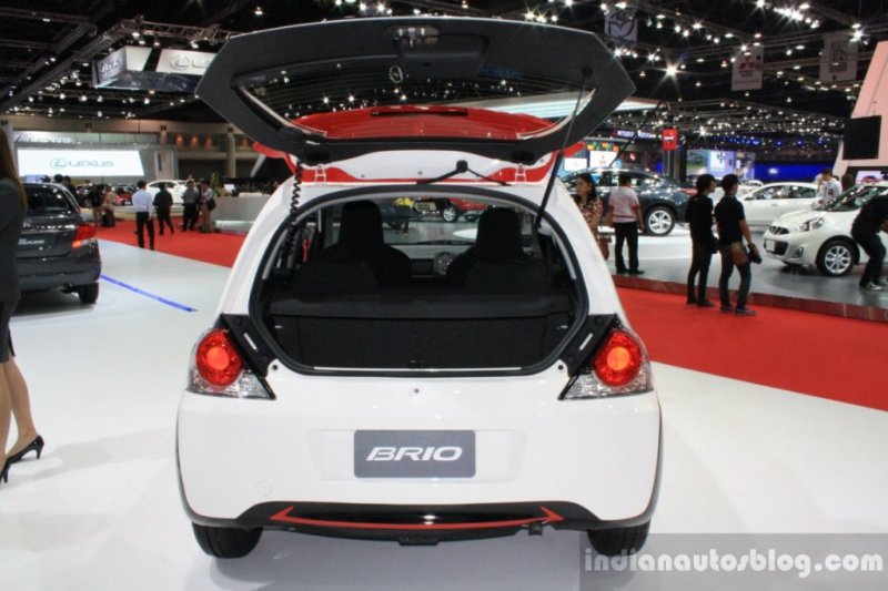 Honda-Brio-Limited-edition-Bangkok-boot-1024x682.jpg