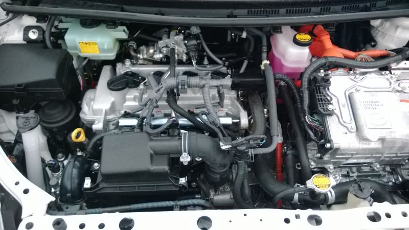 engine bay.jpg