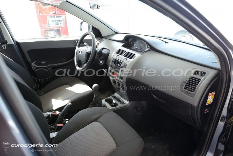 Tata-Vista-Algeria-launch-interior.jpg