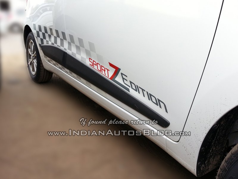 Hyundai-Grand-i10-SportZ-edition-body-decal.jpg