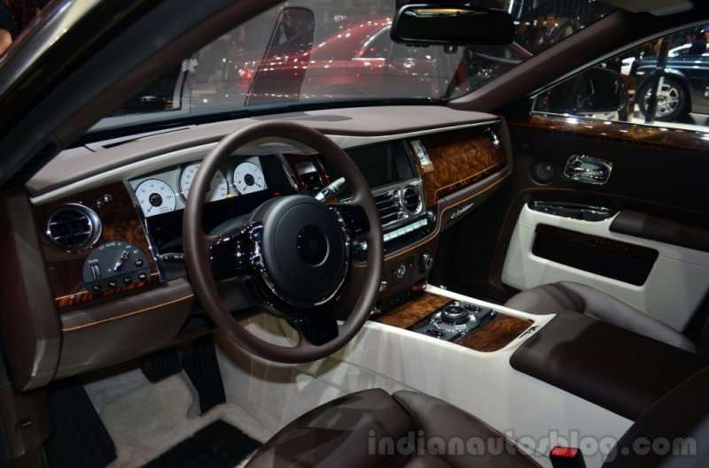 Rolls-Royce-Ghost-Series-II-dashboard-Geneva-Live-1024x677.jpg