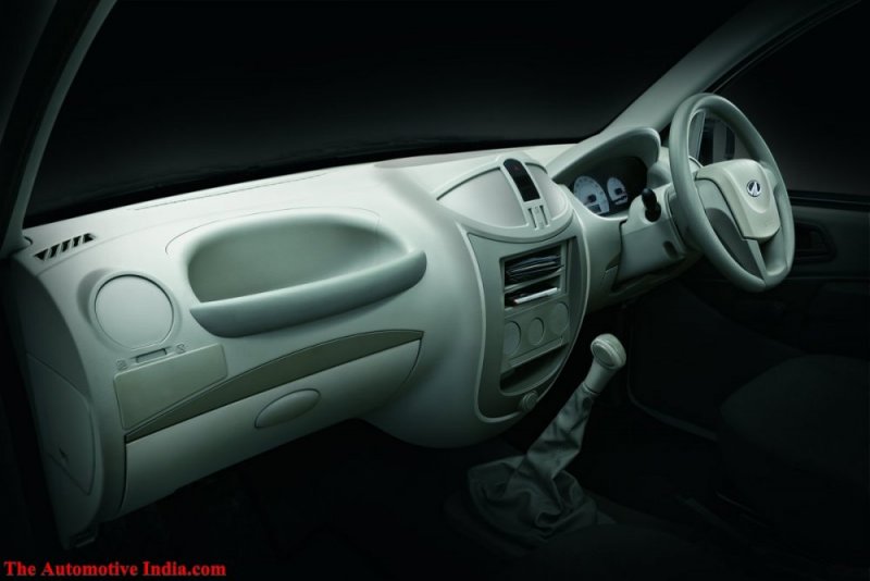 Mahindra Genio Interiors Dashboard.jpg