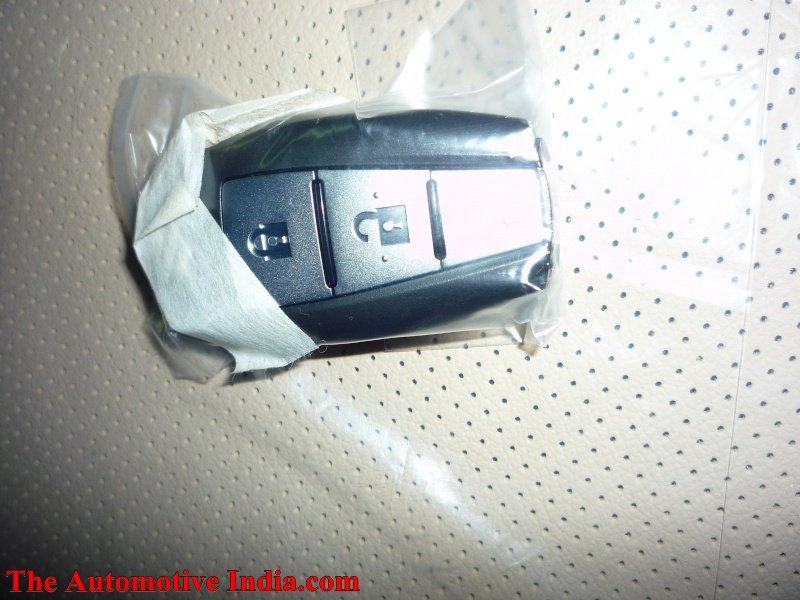 maruti kizashi remote.jpg