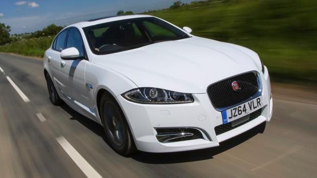 Jaguar-XF-R-Sport-Black-introduced-46011_l.jpg