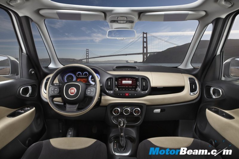 2014-Fiat-500L-Dashboard.jpg