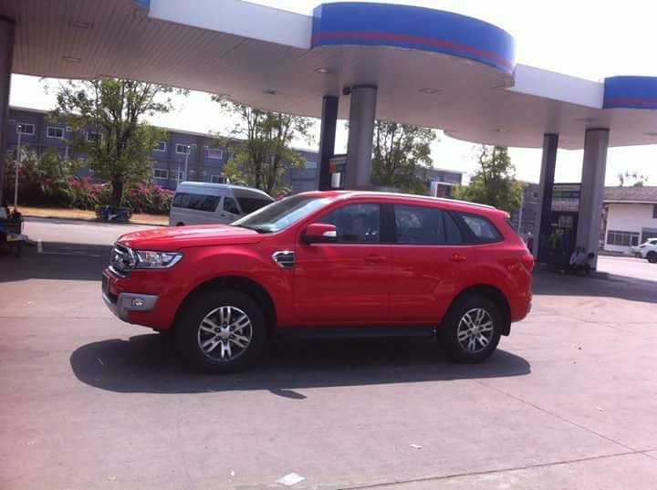 2016-Ford-Endeavour-2.jpg