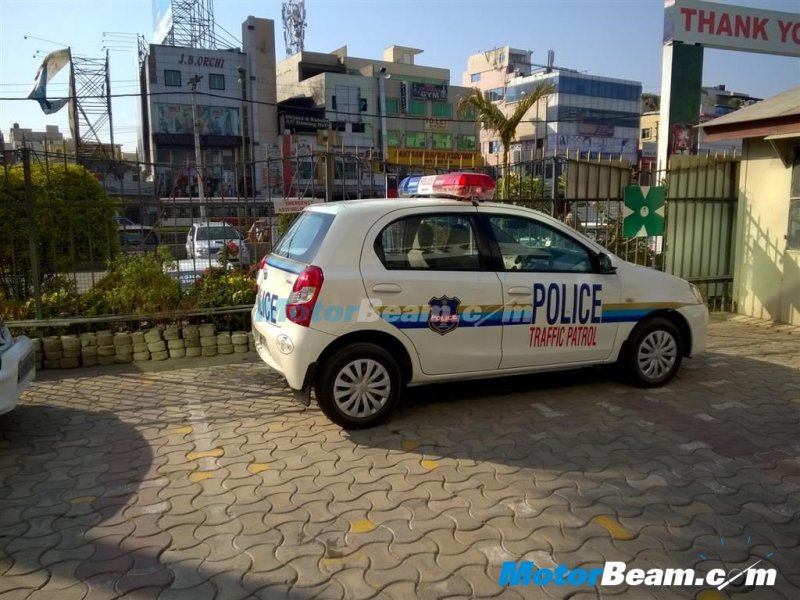 Toyota-Liva-Hyderabad-Police.jpg