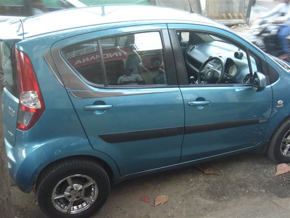 2010-Maruti-Suzuki-Ritz-2009-2012-GENUS-VDI-2147959-640x428.JPG