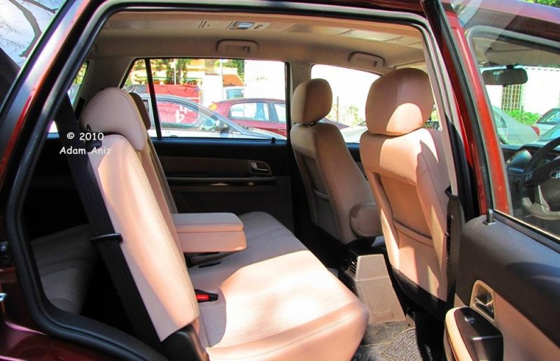 Tata-Aria-Rear-Seat.jpg