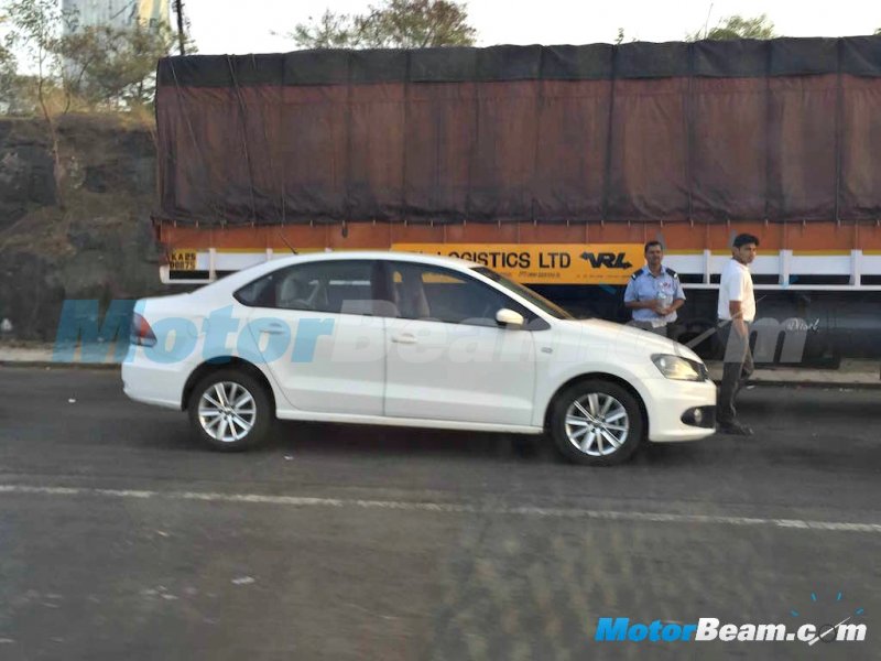 2015-Volkswagen-Vento-Test-Mule.jpg