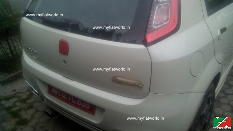 Fiat-Abarth-Punto-Evo-rear-spied-900x506.jpg