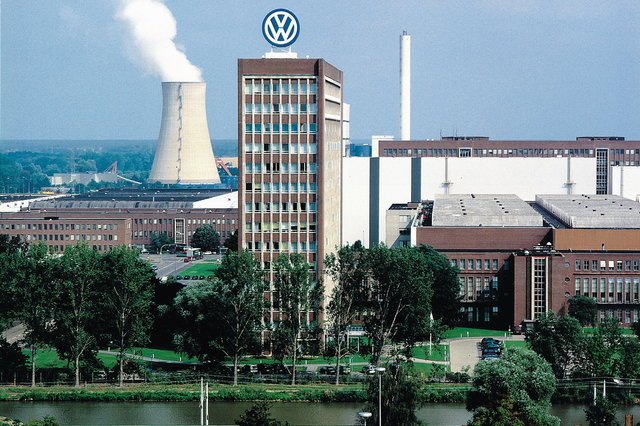 volkswagen-headquarter-wolfsburg-sede.jpg