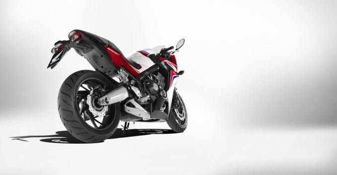 honda-cbr650f-main_678x352_41436527242.jpg