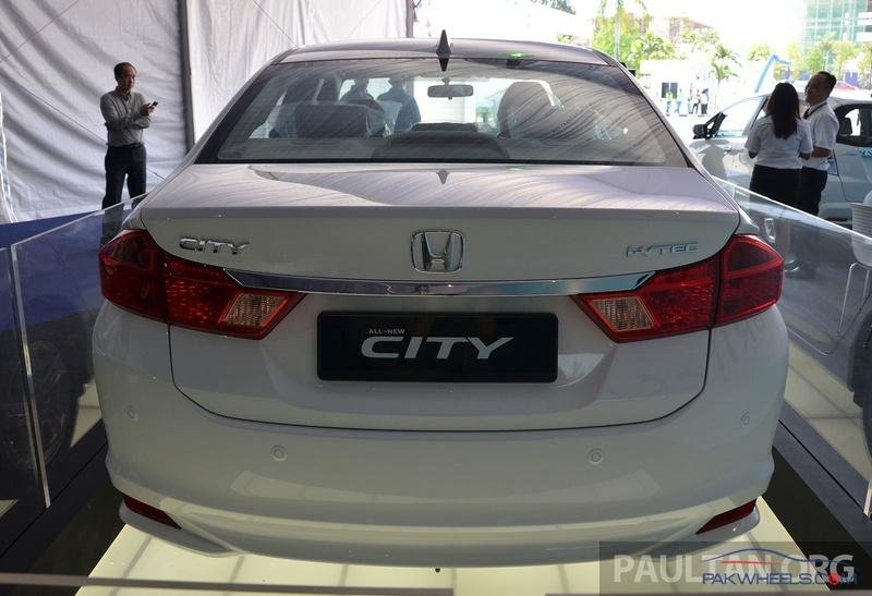 2014-Honda-City-White-4.jpg