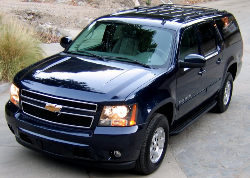 chevrolet-suburban-9.jpg