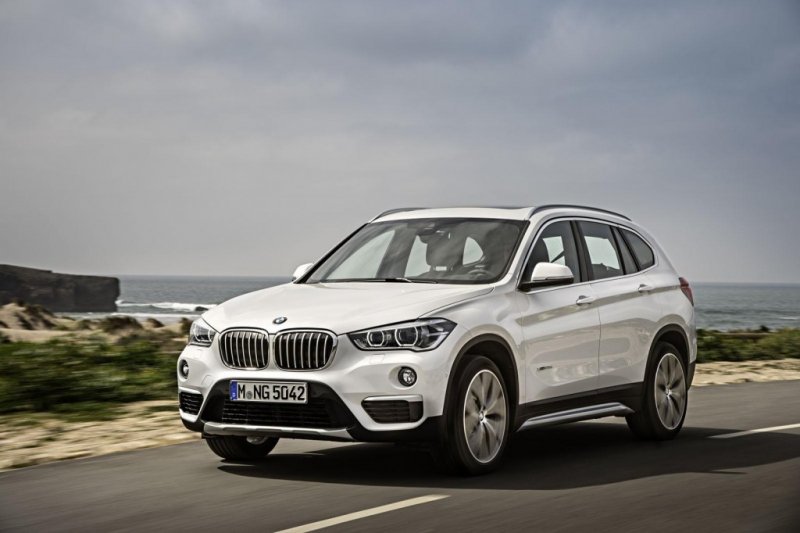 2016-BMW-X1-front-quarters-1024x682.jpg