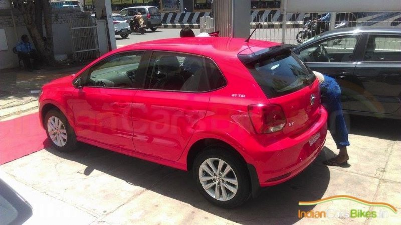 2015-Volkswagen-Polo-features-GT-TSI.jpg