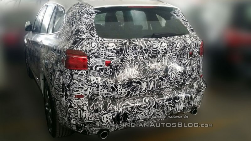 2016-BMW-X1-rear-India-spied-900x506.jpg