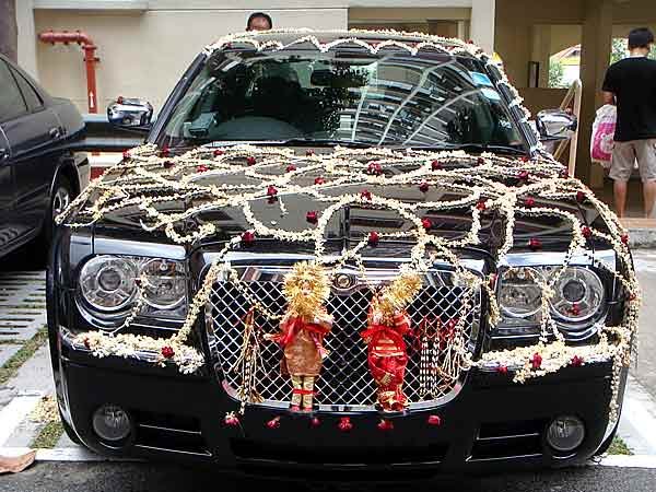 wedding-car-decoration.jpg