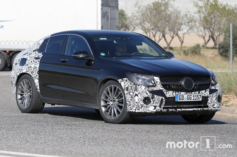 mercedes-benz-glc-450-coupe-spy-photo.jpg