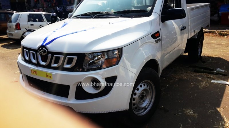 mahindra-imperio-pick-up-front-grille.jpg