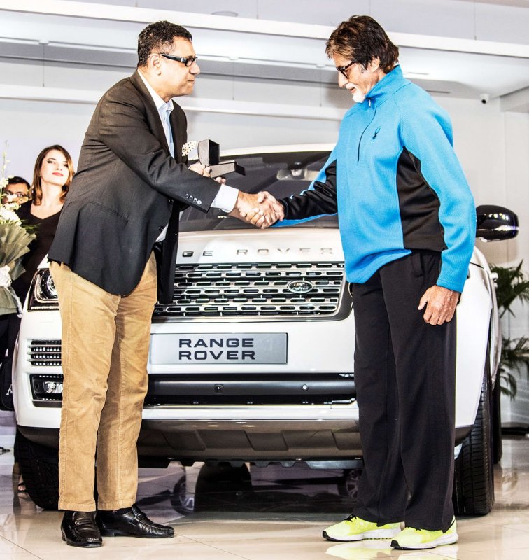 Amitabh-Bachchan-Land-Rover.jpg