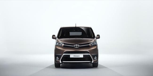 2016+GMS_Toyota+PROACE+VERSO_03__mid.jpg