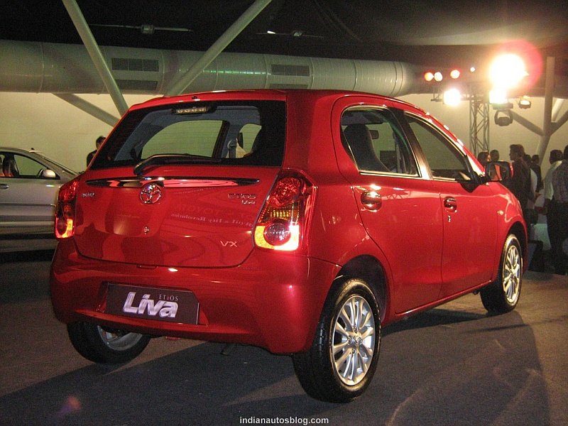 Toyota-Etios-Liva-red-rear.jpg