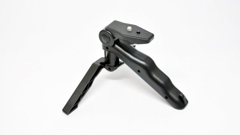 Mini_Hand_Grip_Tripod_-_Opened_Side_1.JPG