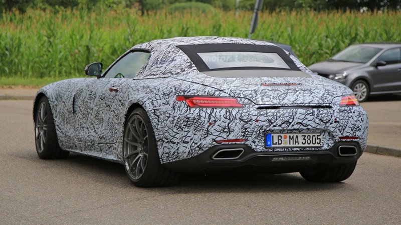 mercedes-amg-gt-c-roadster-spy-photo (2).jpg