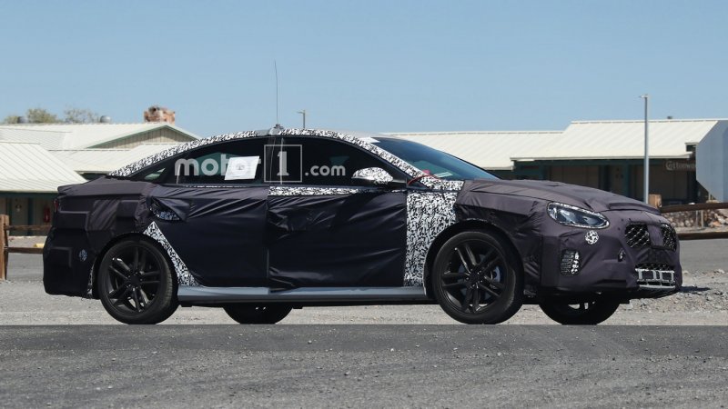 hyundai-sonata-n-spy-photos (1).jpg