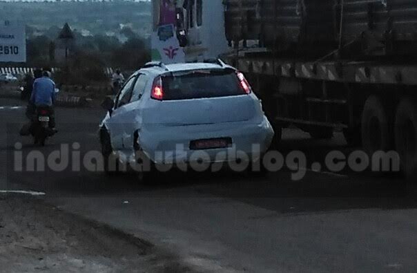 Fiat-Avventura-Urban-Cross-rear-spied-testing-for-the-first-time.jpg