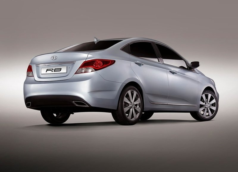 hyundai-verna-rear.jpg