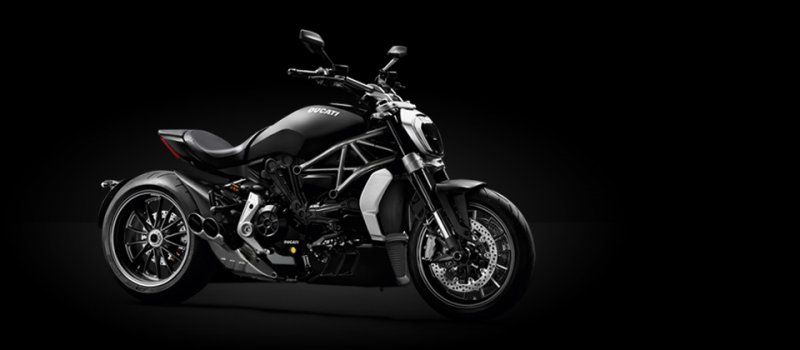 Model-Page_2016_XDiavel_01_960x420.jpg