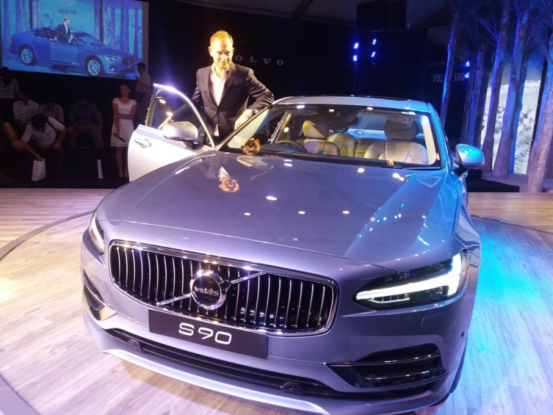 Volvo-S90-Launch-03.jpg
