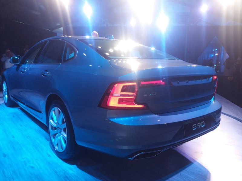 Volvo-S90-Launch-04.jpg